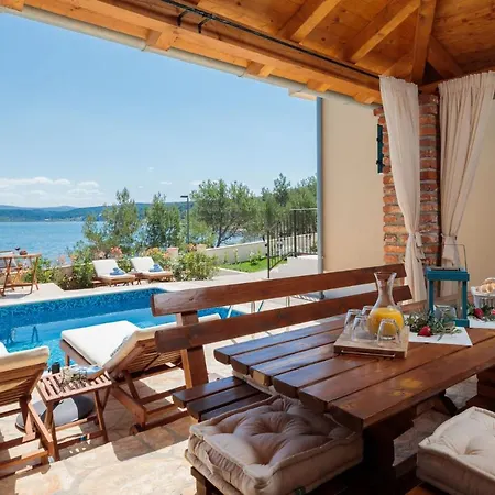 Anima Villa *